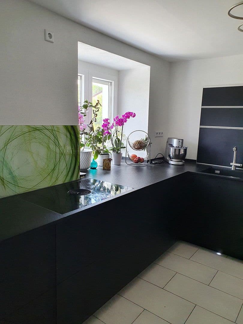 Prodej domu 145 m², pozemek 452 m², Altmannstein, Bavorsko Prodej domu 145 m², pozemek 452 m², Altmannstein, Bavorsko