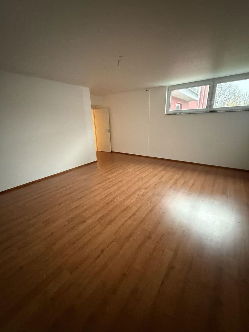 Pronájem bytu 4+1 120 m², Siegen, Severní Porýní-Vestfálsko Pronájem bytu 4+1 120 m², Siegen, Severní Porýní-Vestfálsko