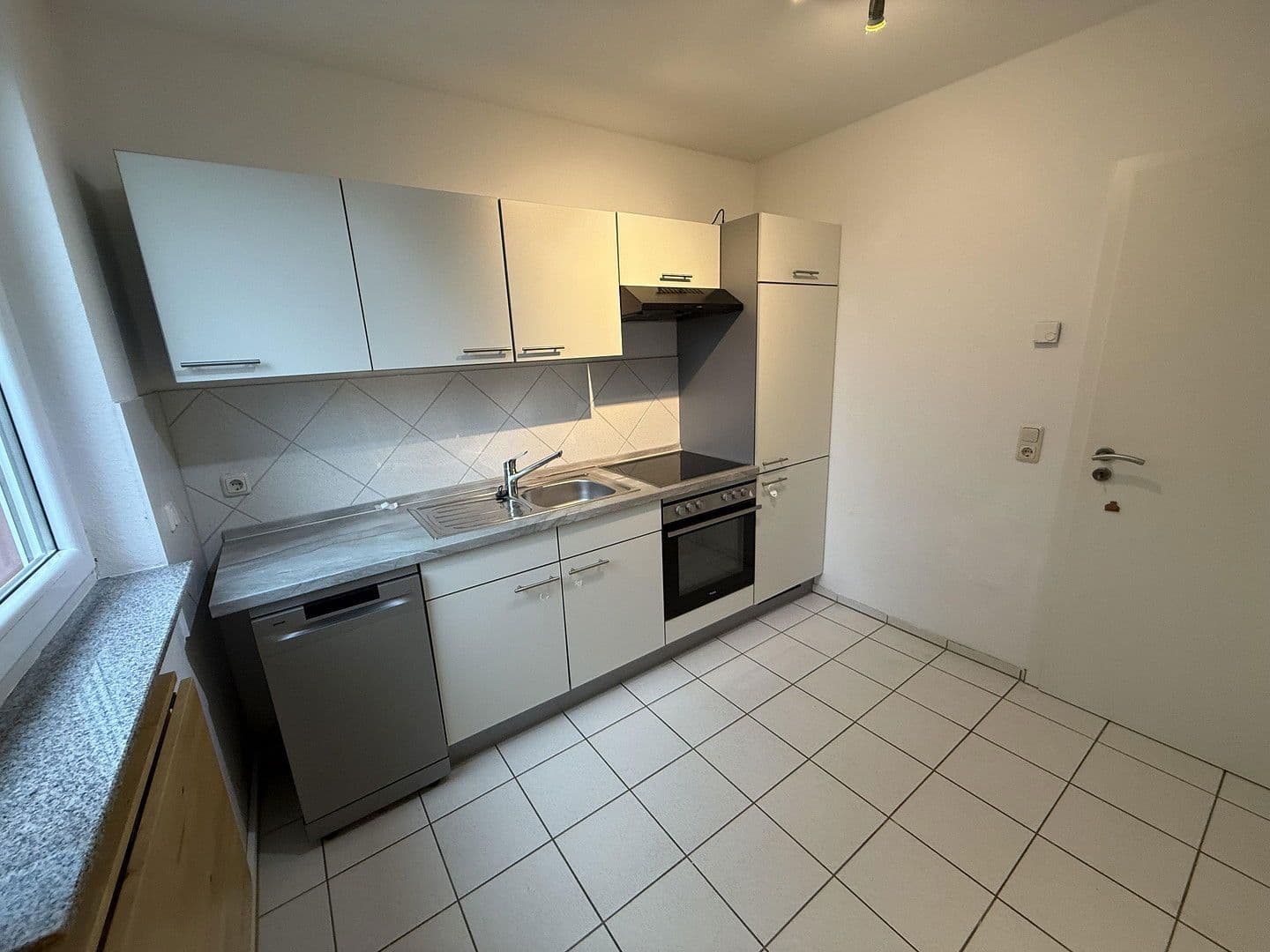 Pronájem bytu 4+1 120 m², Siegen, Severní Porýní-Vestfálsko Pronájem bytu 4+1 120 m², Siegen, Severní Porýní-Vestfálsko