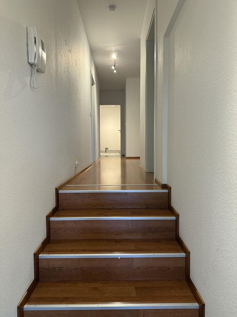 Pronájem bytu 4+1 120 m², Siegen, Severní Porýní-Vestfálsko Pronájem bytu 4+1 120 m², Siegen, Severní Porýní-Vestfálsko