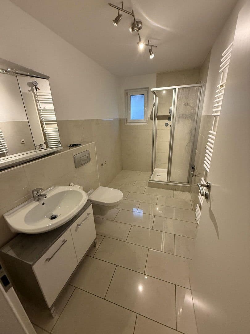 Pronájem bytu 4+1 120 m², Siegen, Severní Porýní-Vestfálsko Pronájem bytu 4+1 120 m², Siegen, Severní Porýní-Vestfálsko