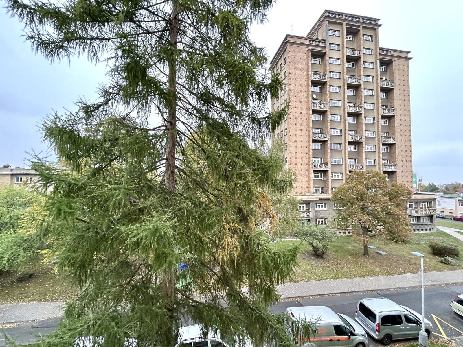 Pronájem bytu 2+kk 52 m², Petrohradská, Kladno, Středočeský kraj Pronájem bytu 2+kk 52 m², Petrohradská, Kladno, Středočeský kraj