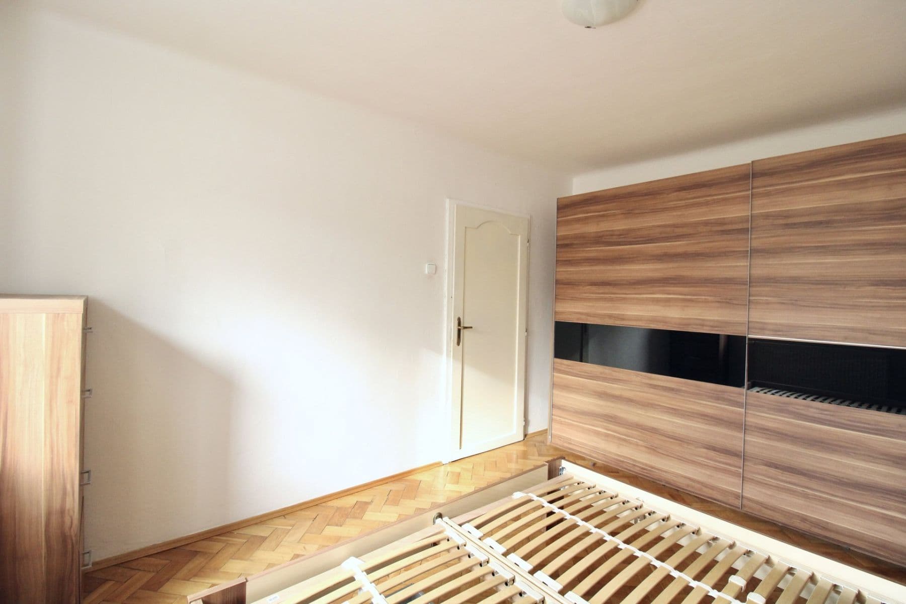 Pronájem bytu 2+kk 52 m², Petrohradská, Kladno, Středočeský kraj Pronájem bytu 2+kk 52 m², Petrohradská, Kladno, Středočeský kraj