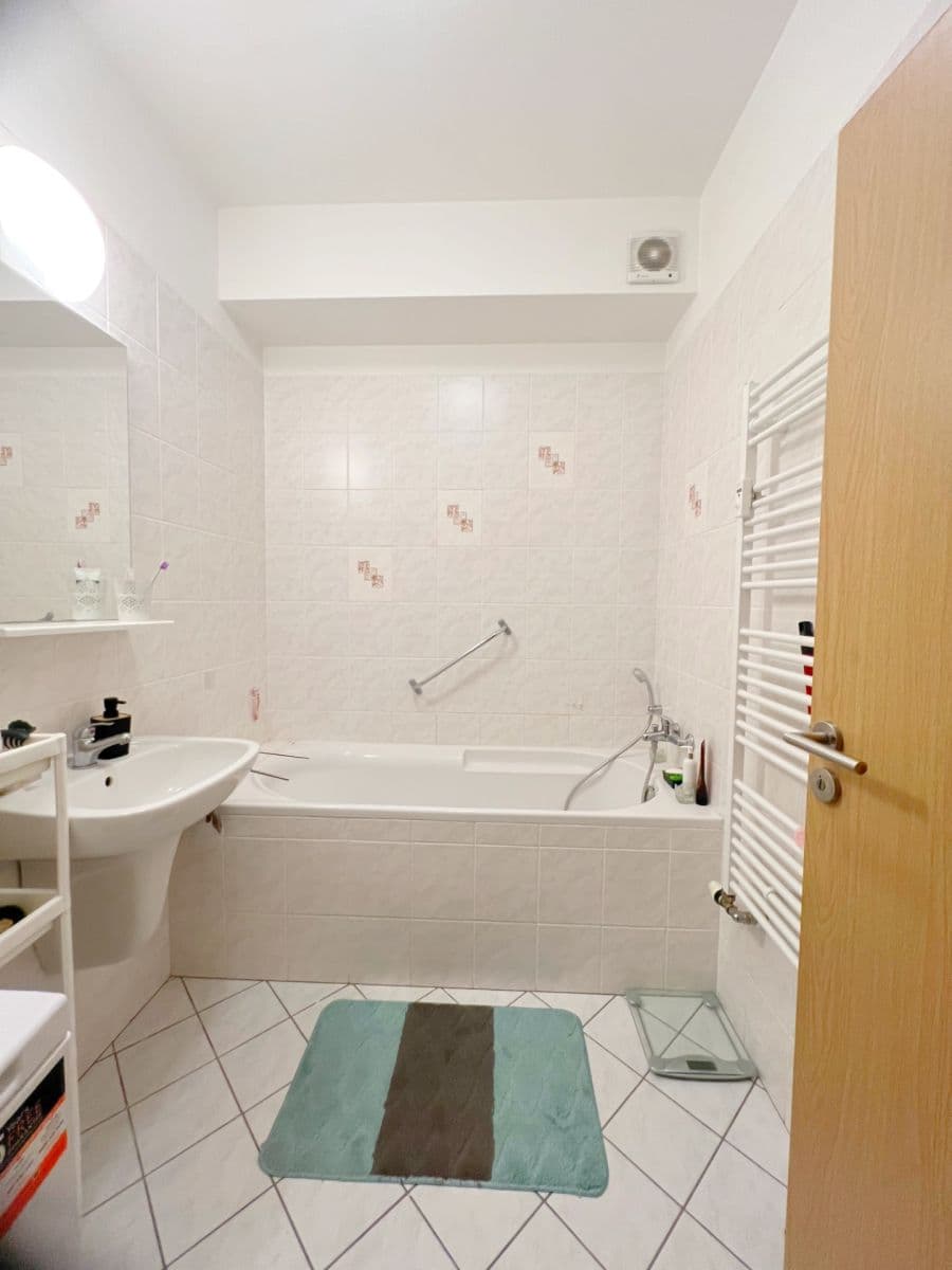 Pronájem bytu 2+1 75 m², Turgeněvova, Brno, Jihomoravský kraj Pronájem bytu 2+1 75 m², Turgeněvova, Brno, Jihomoravský kraj