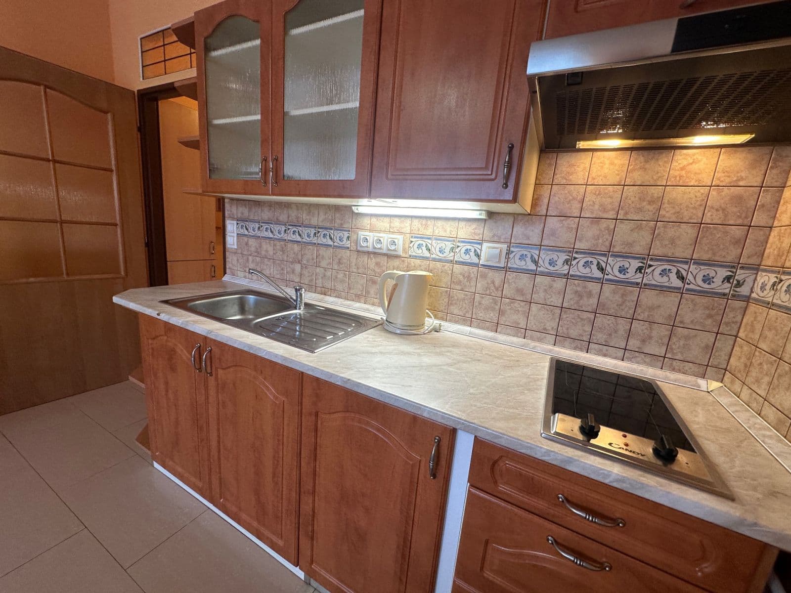 Pronájem bytu 1+kk 25 m², U Koupaliště, Karlovy Vary, Karlovarský kraj Pronájem bytu 1+kk 25 m², U Koupaliště, Karlovy Vary, Karlovarský kraj