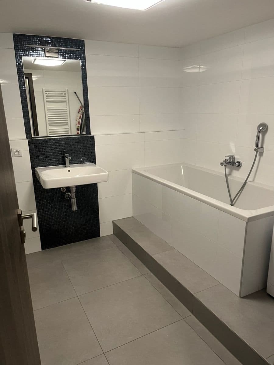 Prodej bytu 2+kk 80 m², U Mlýnského kanálu, Praha, Praha Prodej bytu 2+kk 80 m², U Mlýnského kanálu, Praha, Praha