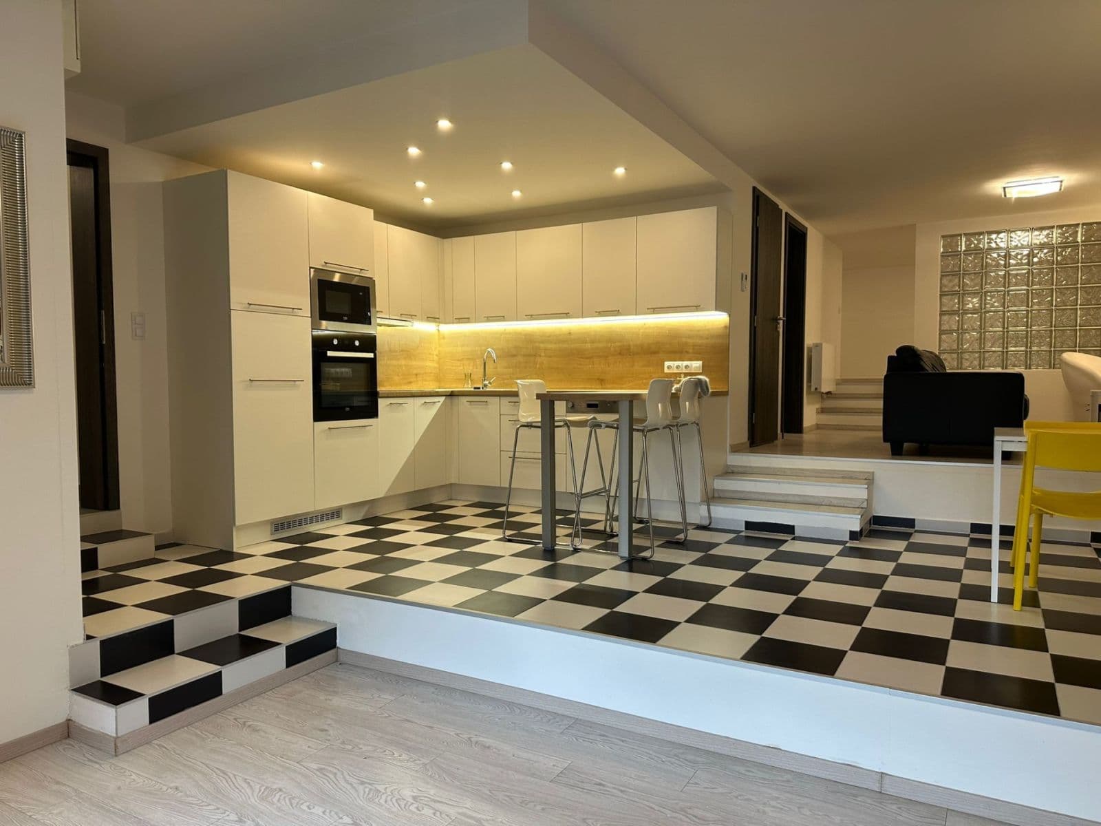 Prodej bytu 2+kk 80 m², U Mlýnského kanálu, Praha, Praha Prodej bytu 2+kk 80 m², U Mlýnského kanálu, Praha, Praha