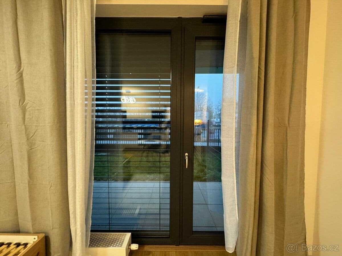 Pronájem bytu 1+kk 42 m², Olgy Havlové, Praha, Praha Pronájem bytu 1+kk 42 m², Olgy Havlové, Praha, Praha