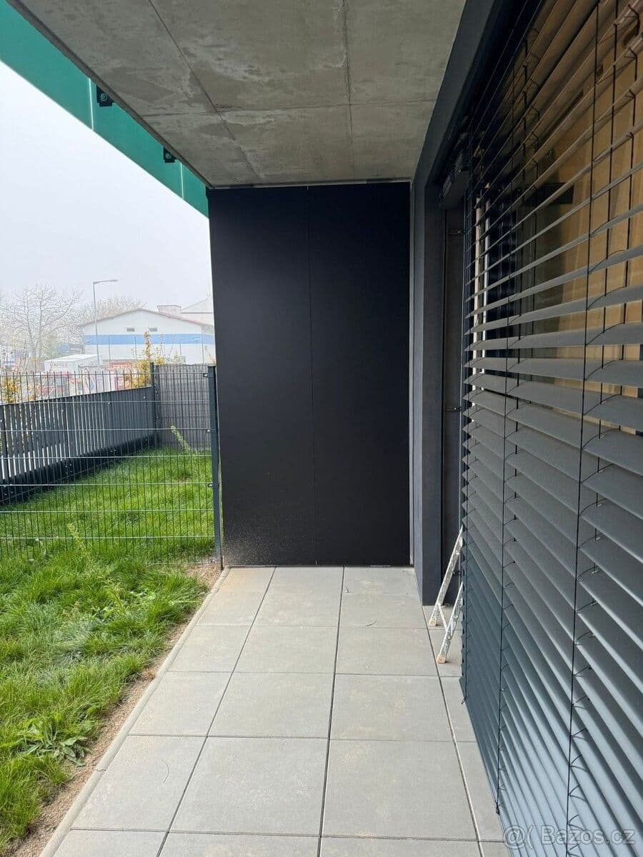 Pronájem bytu 1+kk 42 m², Olgy Havlové, Praha, Praha Pronájem bytu 1+kk 42 m², Olgy Havlové, Praha, Praha