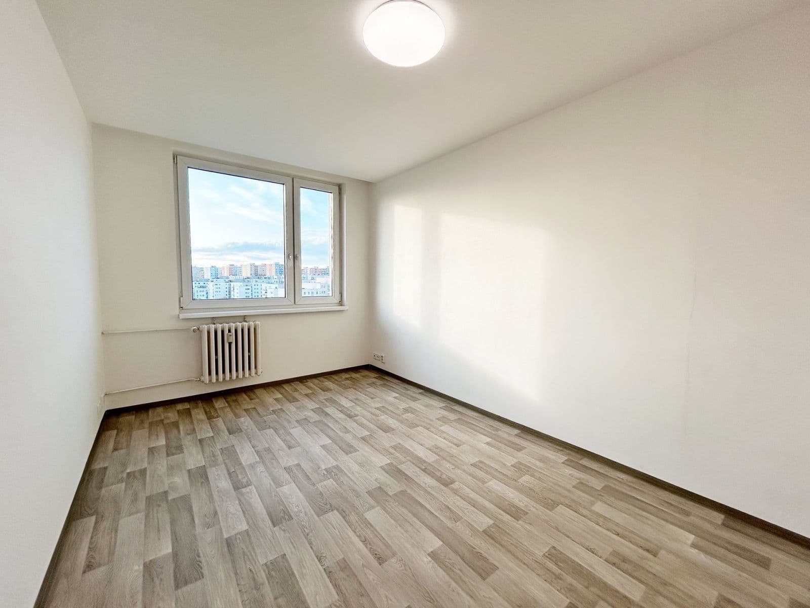 Pronájem bytu 45 m², Kpt. Stránského, Praha, Praha Pronájem bytu 45 m², Kpt. Stránského, Praha, Praha