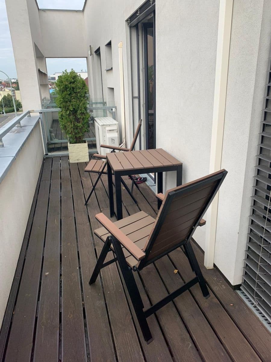 Pronájem bytu 3+kk 80 m², Květnového vítězství, Praha, Praha Pronájem bytu 3+kk 80 m², Květnového vítězství, Praha, Praha