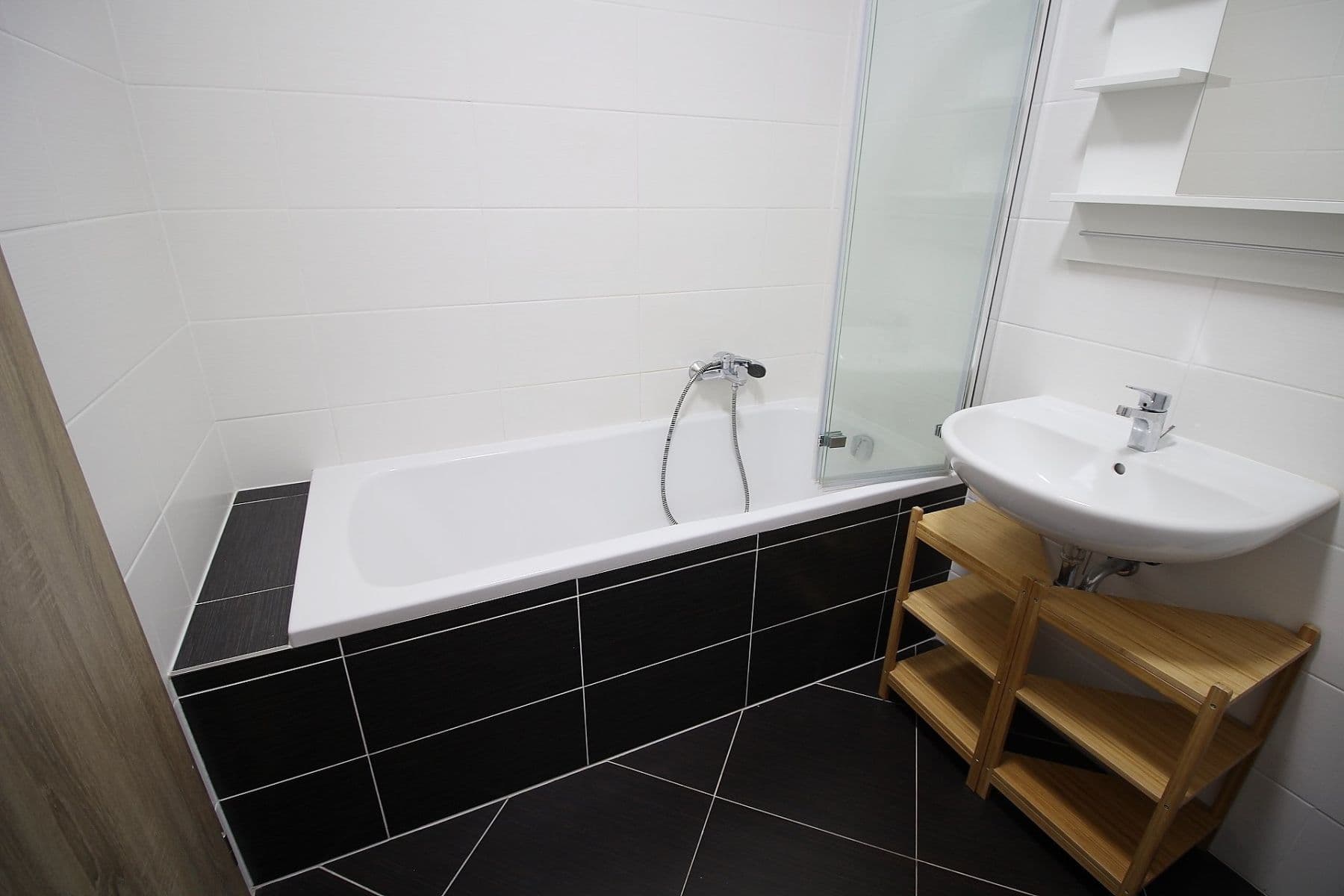 Prodej bytu 2+kk 51 m², Mantovská, Praha, Praha Prodej bytu 2+kk 51 m², Mantovská, Praha, Praha