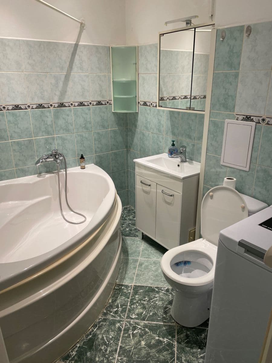 Pronájem bytu 2+kk 55 m², Šrobárova, Praha, Praha Pronájem bytu 2+kk 55 m², Šrobárova, Praha, Praha