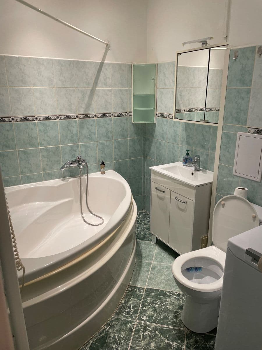 Pronájem bytu 2+kk 55 m², Šrobárova, Praha, Praha Pronájem bytu 2+kk 55 m², Šrobárova, Praha, Praha