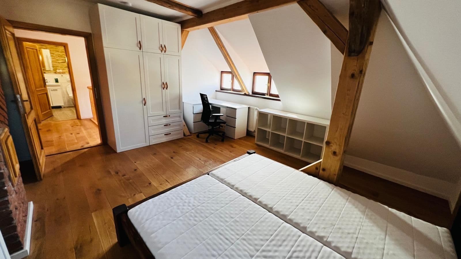 Pronájem bytu 3+kk 118 m², Soukenická, Slaný, Středočeský kraj Pronájem bytu 3+kk 118 m², Soukenická, Slaný, Středočeský kraj