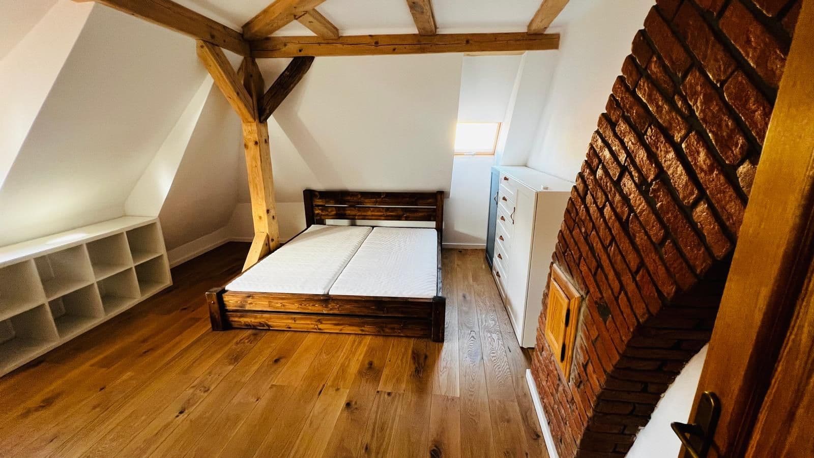 Pronájem bytu 3+kk 118 m², Soukenická, Slaný, Středočeský kraj Pronájem bytu 3+kk 118 m², Soukenická, Slaný, Středočeský kraj