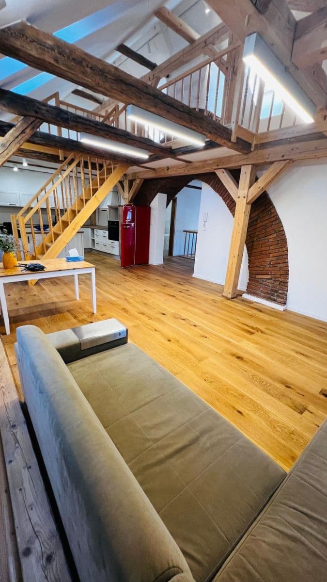 Pronájem bytu 3+kk 118 m², Soukenická, Slaný, Středočeský kraj Pronájem bytu 3+kk 118 m², Soukenická, Slaný, Středočeský kraj