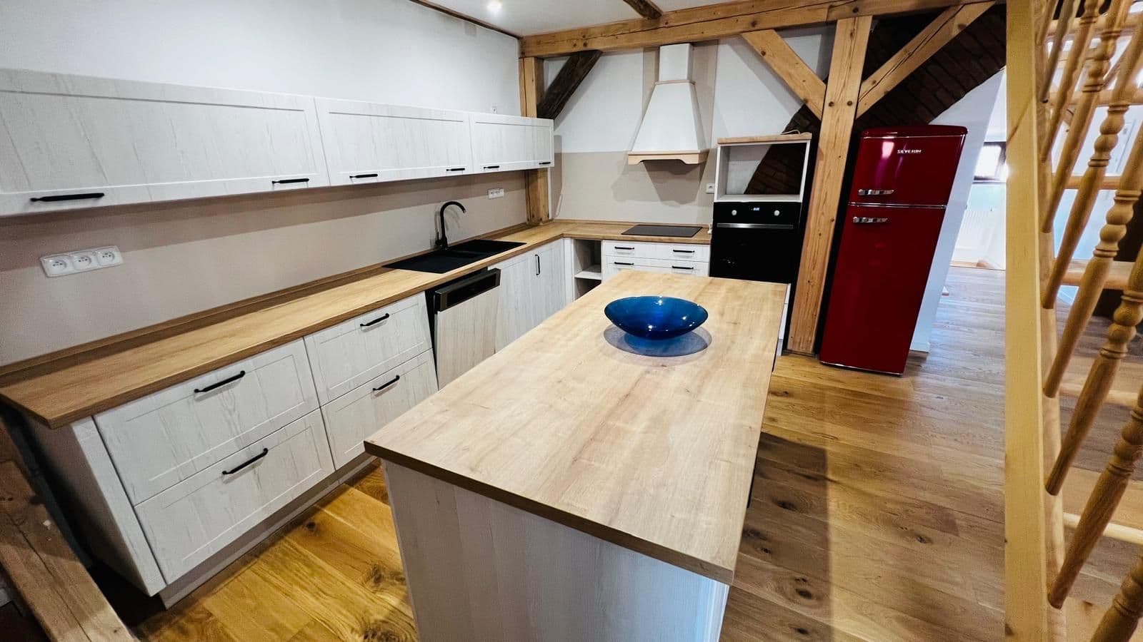 Pronájem bytu 3+kk 118 m², Soukenická, Slaný, Středočeský kraj Pronájem bytu 3+kk 118 m², Soukenická, Slaný, Středočeský kraj