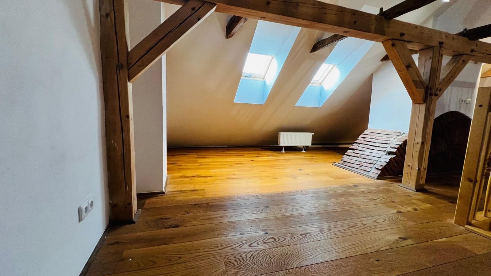 Pronájem bytu 3+kk 118 m², Soukenická, Slaný, Středočeský kraj Pronájem bytu 3+kk 118 m², Soukenická, Slaný, Středočeský kraj