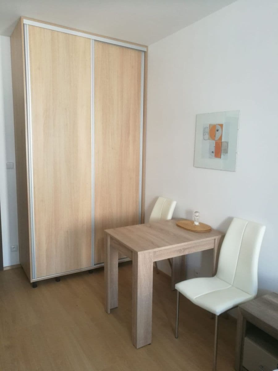 Prodej bytu 1+kk 30 m², Makedonská, Praha, Praha Prodej bytu 1+kk 30 m², Makedonská, Praha, Praha