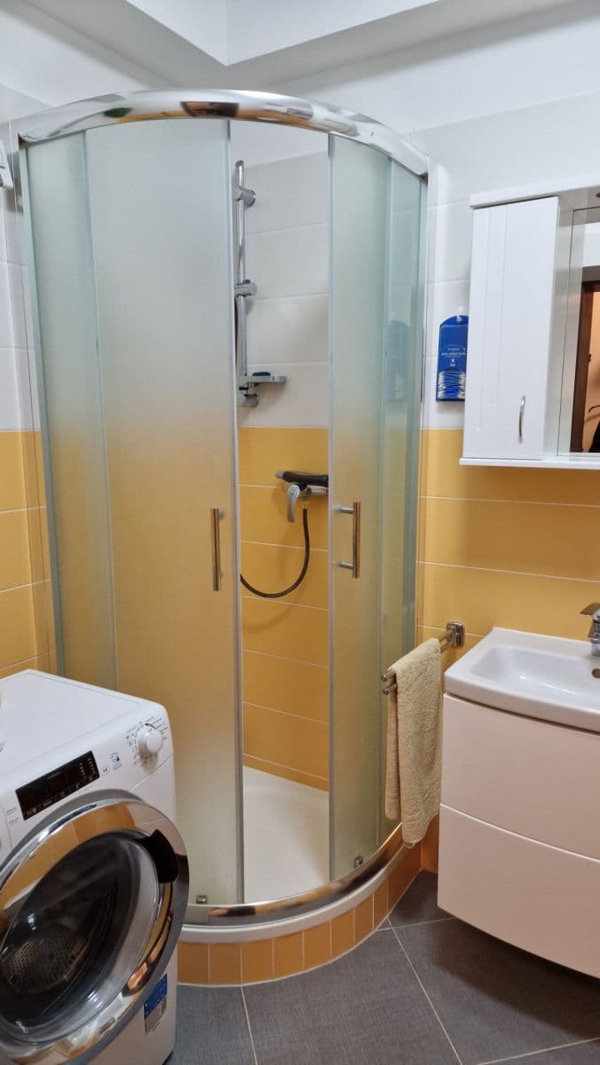 Prodej bytu 1+kk 30 m², Makedonská, Praha, Praha Prodej bytu 1+kk 30 m², Makedonská, Praha, Praha