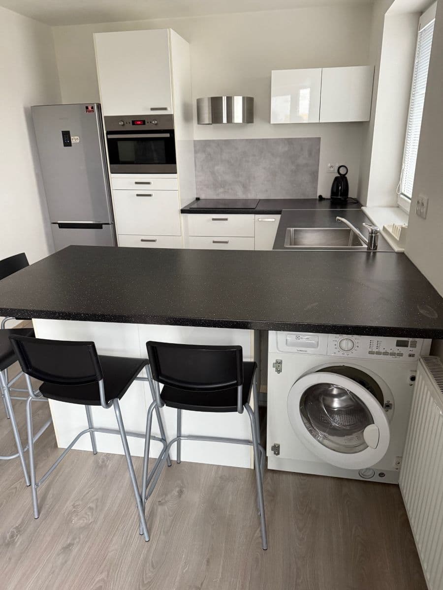 Pronájem bytu 2+1 49 m², Podunajská, Vrakuňa, Bratislavský kraj Pronájem bytu 2+1 49 m², Podunajská, Vrakuňa, Bratislavský kraj