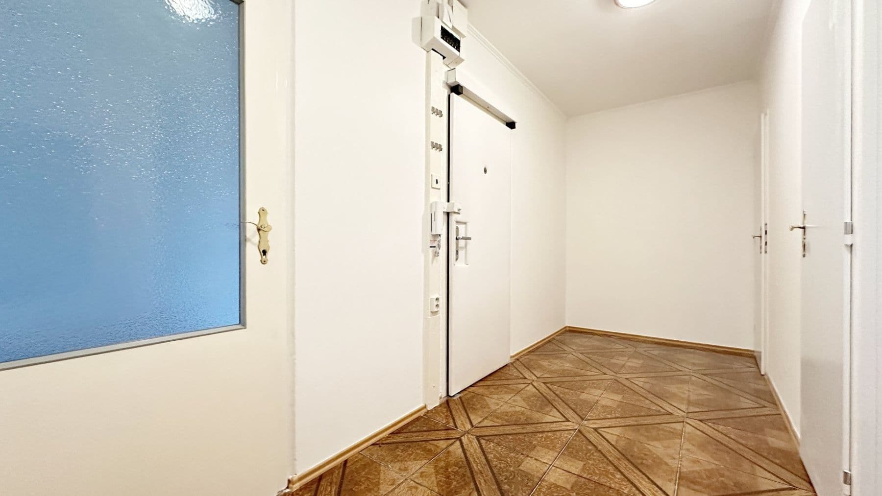 Pronájem bytu 3+kk 65 m², Hrudičkova, Praha, Praha Pronájem bytu 3+kk 65 m², Hrudičkova, Praha, Praha