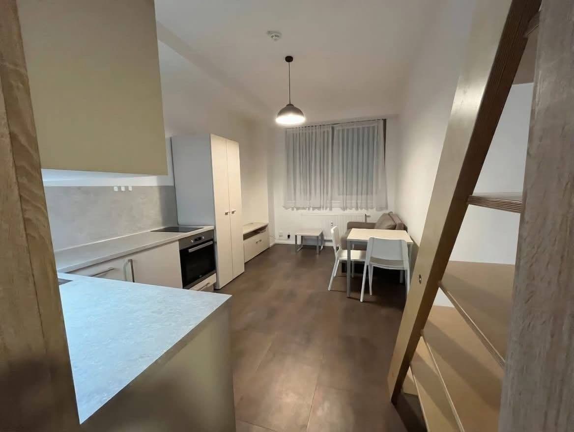 Pronájem bytu 1+kk 31 m², Silurská, Praha, Praha Pronájem bytu 1+kk 31 m², Silurská, Praha, Praha