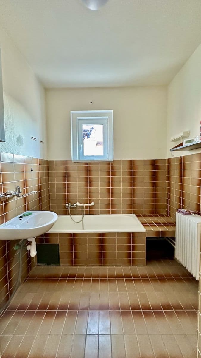 Pronájem bytu 4+1 99 m², Englišova, Opava, Moravskoslezský kraj Pronájem bytu 4+1 99 m², Englišova, Opava, Moravskoslezský kraj