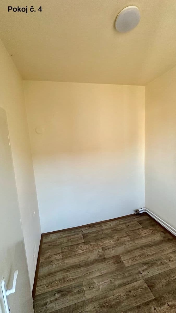 Pronájem bytu 4+1 99 m², Englišova, Opava, Moravskoslezský kraj Pronájem bytu 4+1 99 m², Englišova, Opava, Moravskoslezský kraj