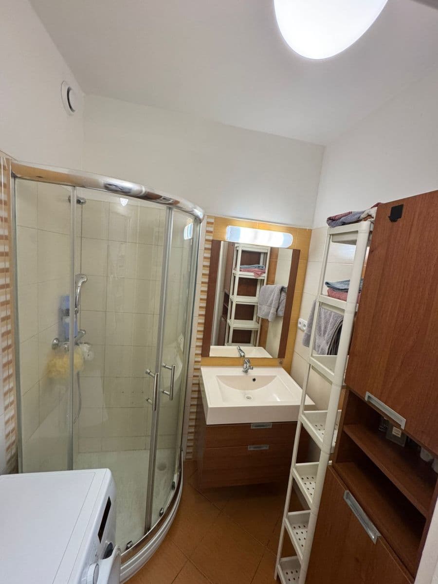 Prodej bytu 2+1 52 m², Boleslavova, Praha, Praha Prodej bytu 2+1 52 m², Boleslavova, Praha, Praha