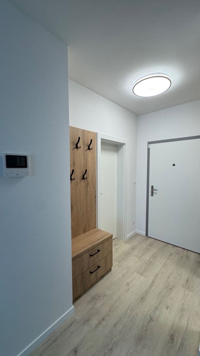 Prodej bytu 2+1 58 m², Hraničná, Ružinov, Bratislavský kraj Prodej bytu 2+1 58 m², Hraničná, Ružinov, Bratislavský kraj