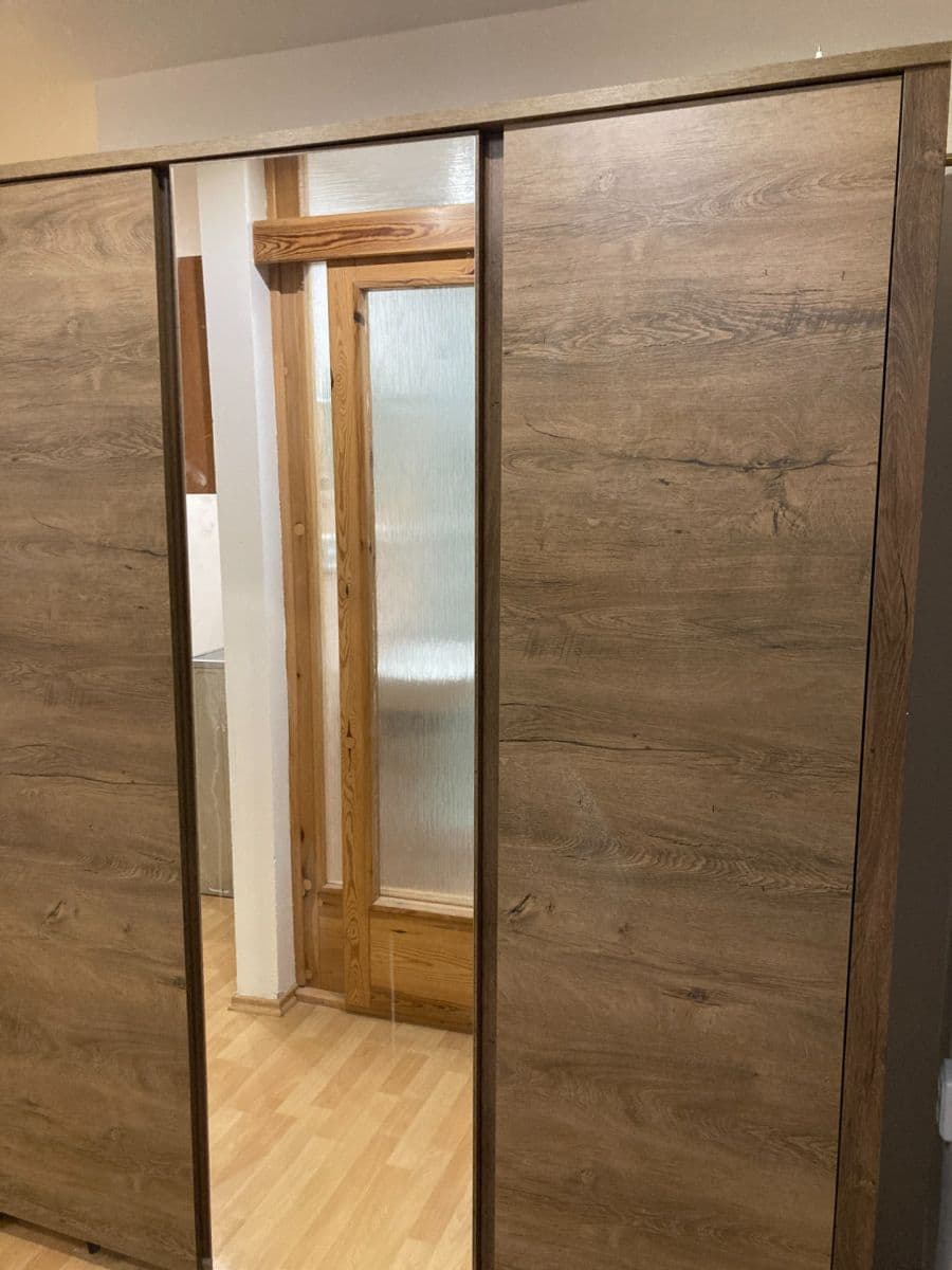 Pronájem bytu 1+kk 30 m², Sevastopolská, Kladno, Středočeský kraj Pronájem bytu 1+kk 30 m², Sevastopolská, Kladno, Středočeský kraj