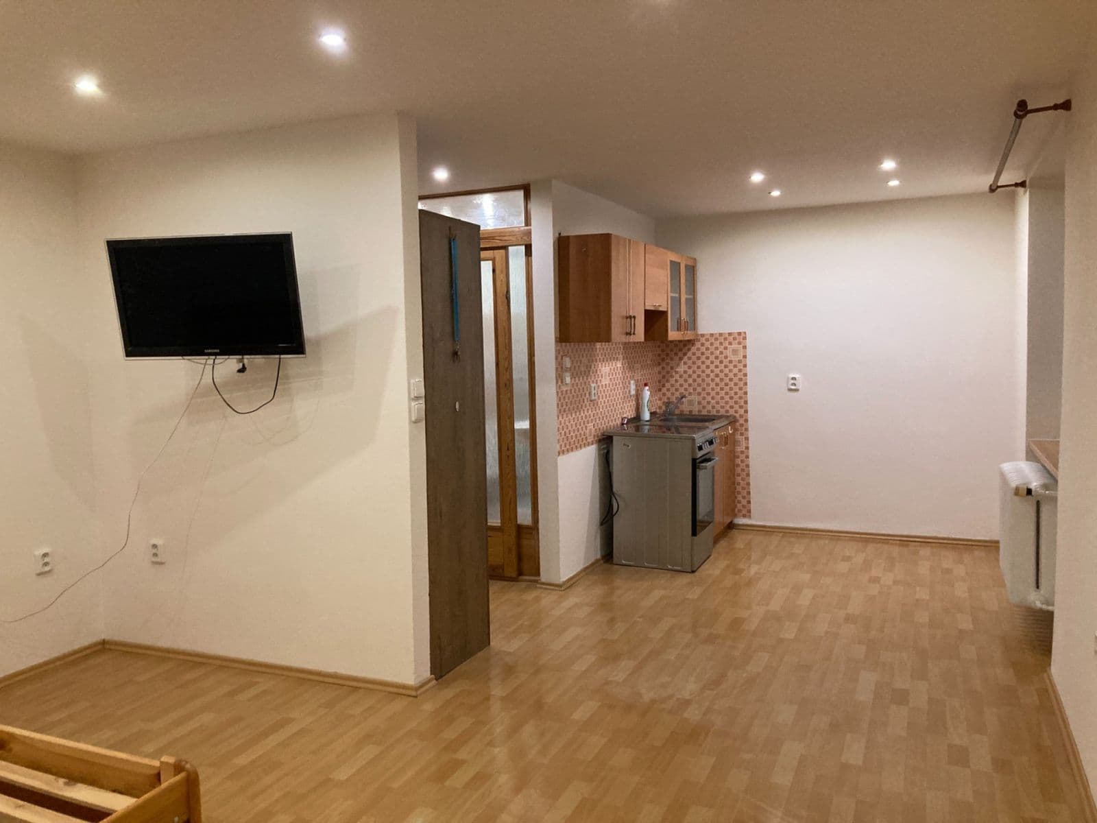 Pronájem bytu 1+kk 30 m², Sevastopolská, Kladno, Středočeský kraj Pronájem bytu 1+kk 30 m², Sevastopolská, Kladno, Středočeský kraj