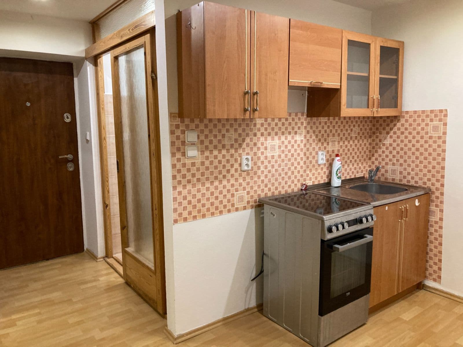 Pronájem bytu 1+kk 30 m², Sevastopolská, Kladno, Středočeský kraj Pronájem bytu 1+kk 30 m², Sevastopolská, Kladno, Středočeský kraj