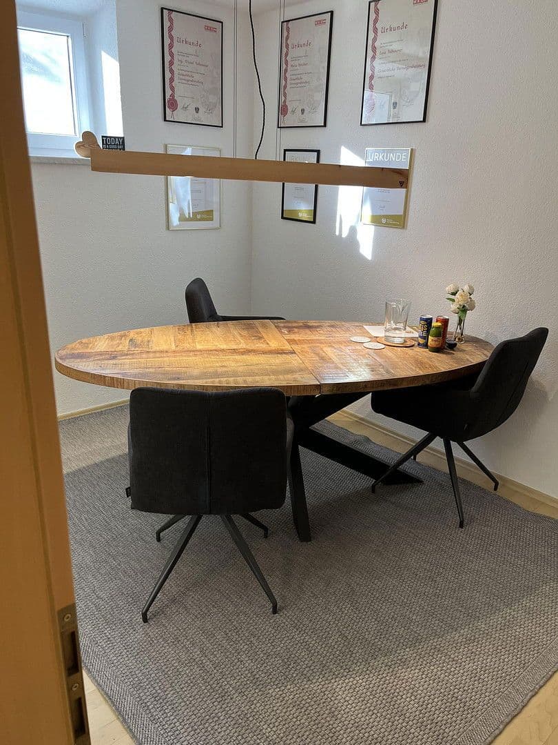 Pronájem kanceláře 60 m², Mieming, Tyrolsko Pronájem kanceláře 60 m², Mieming, Tyrolsko