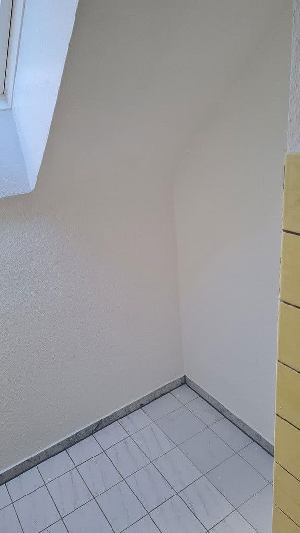 Pronájem bytu 2+1 28 m², Hatzenbecker Str. 85, Wuppertal, Severní Porýní-Vestfálsko Pronájem bytu 2+1 28 m², Hatzenbecker Str. 85, Wuppertal, Severní Porýní-Vestfálsko