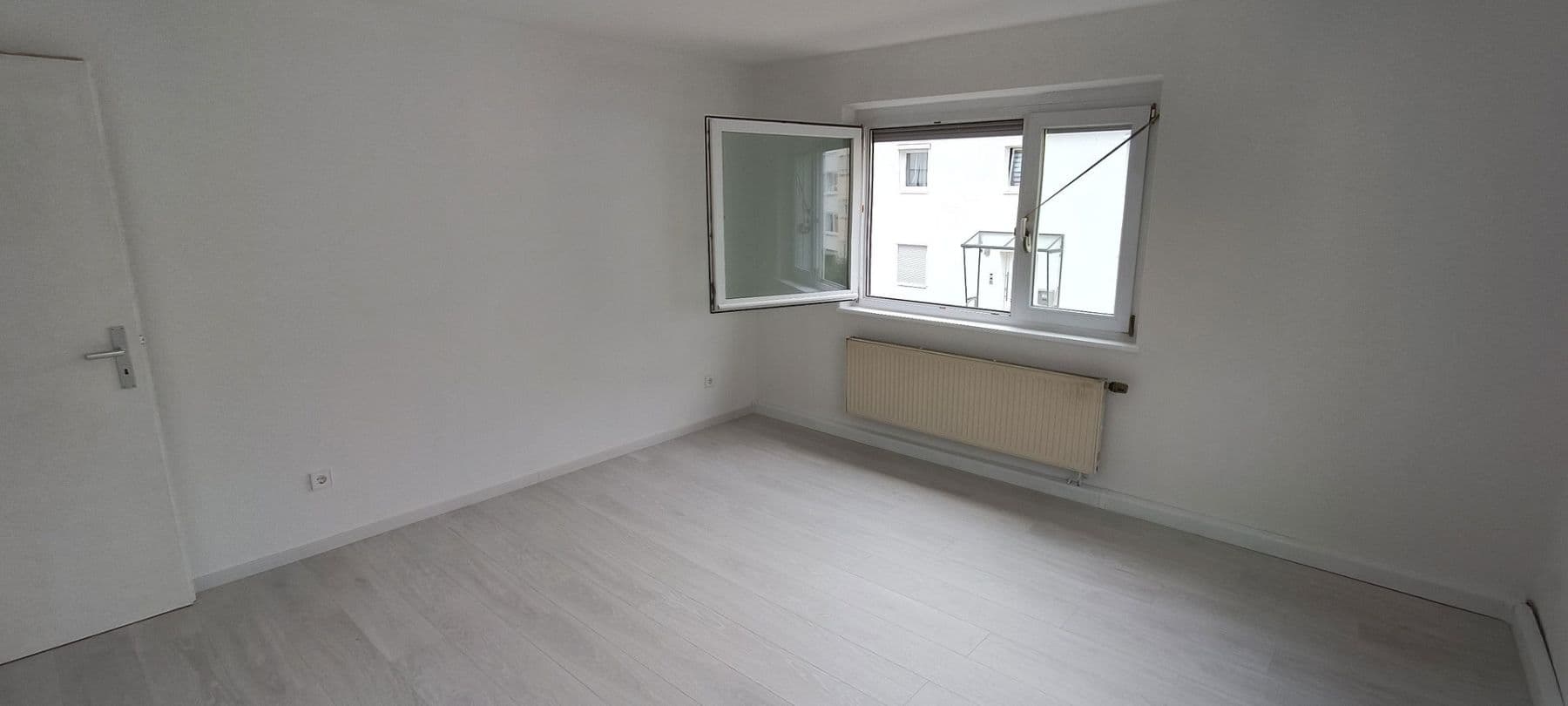Pronájem bytu 3+1 76 m², Silcherstraße 4, Heubach, Bádensko-Württembersko Pronájem bytu 3+1 76 m², Silcherstraße 4, Heubach, Bádensko-Württembersko