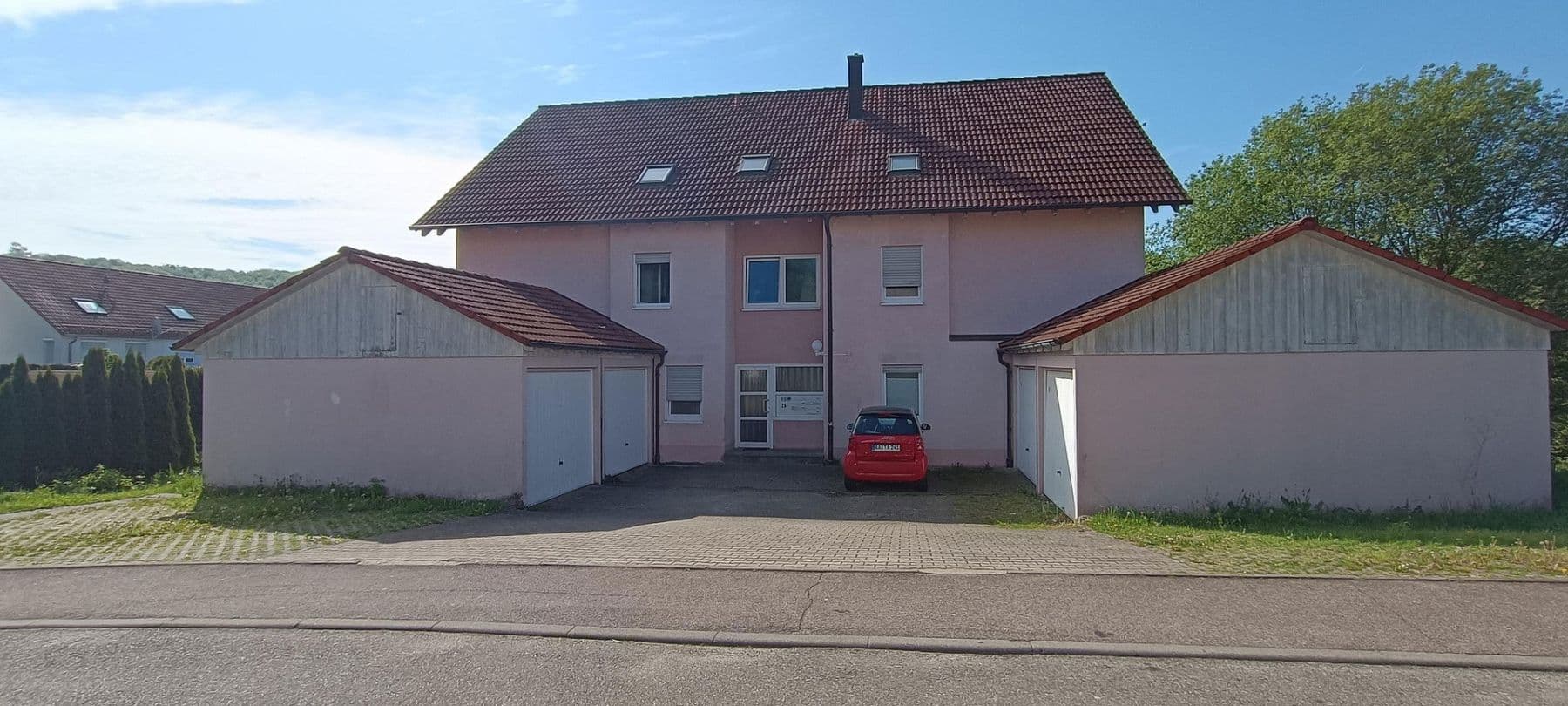 Pronájem bytu 3+1 76 m², Stauffenbergring 28, Ellwangen (Jagst), Bádensko-Württembersko Pronájem bytu 3+1 76 m², Stauffenbergring 28, Ellwangen (Jagst), Bádensko-Württembersko