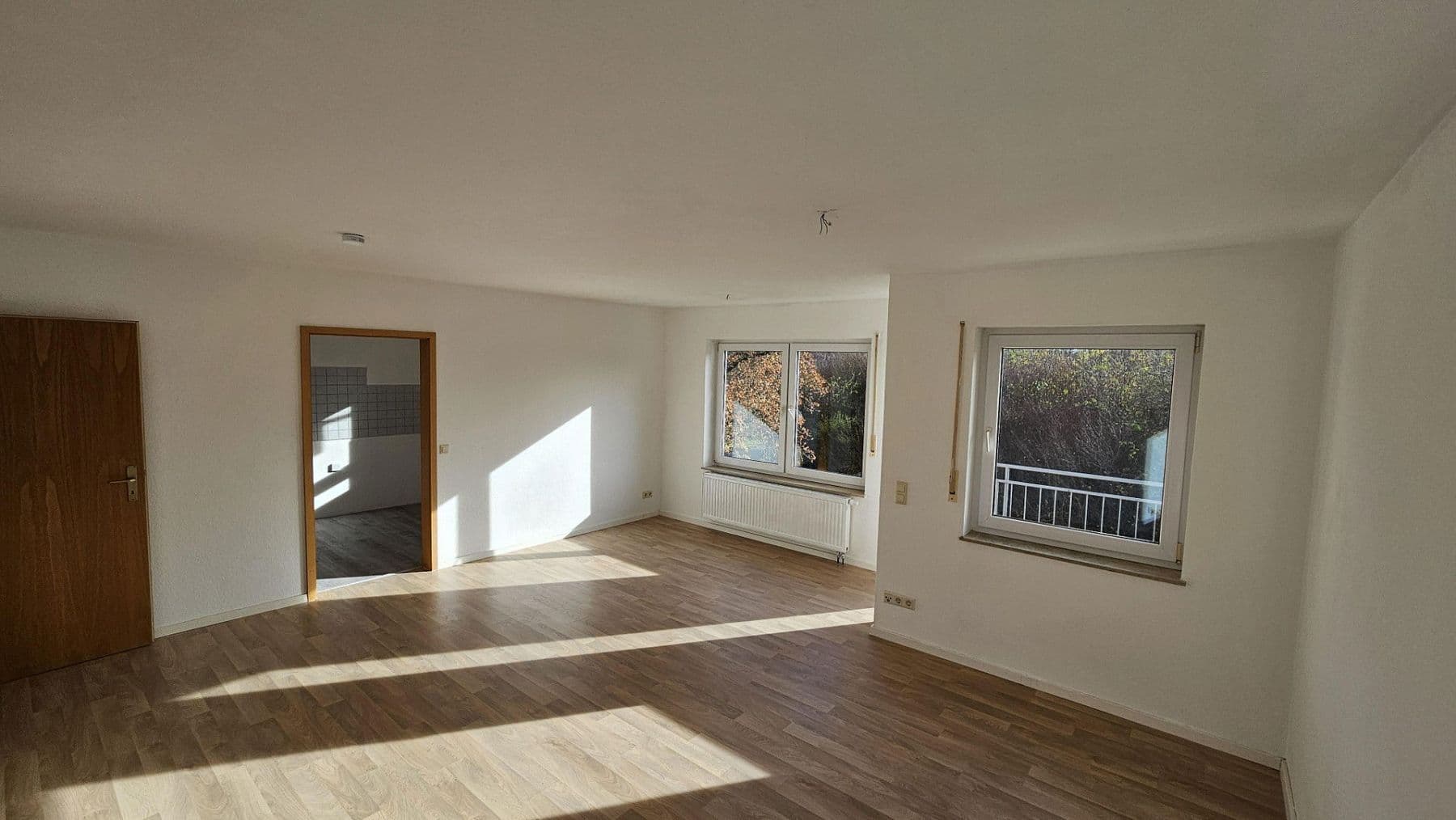 Pronájem bytu 3+1 76 m², Stauffenbergring 28, Ellwangen (Jagst), Bádensko-Württembersko Pronájem bytu 3+1 76 m², Stauffenbergring 28, Ellwangen (Jagst), Bádensko-Württembersko