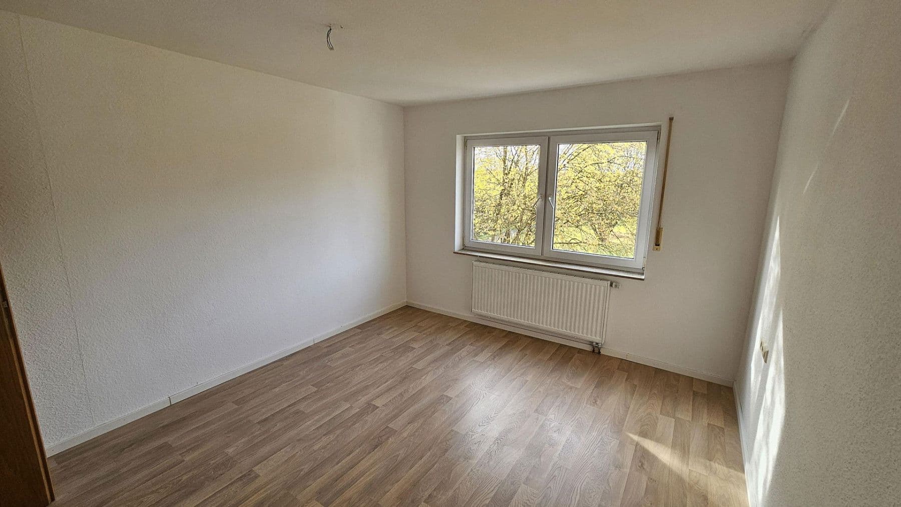 Pronájem bytu 3+1 76 m², Stauffenbergring 28, Ellwangen (Jagst), Bádensko-Württembersko Pronájem bytu 3+1 76 m², Stauffenbergring 28, Ellwangen (Jagst), Bádensko-Württembersko