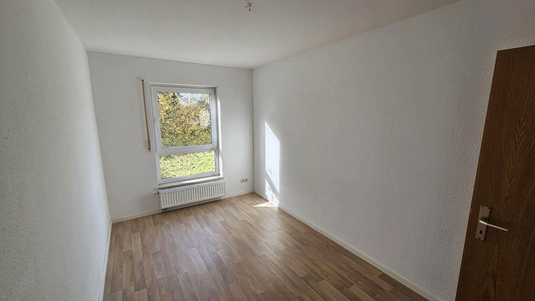 Pronájem bytu 3+1 76 m², Stauffenbergring 28, Ellwangen (Jagst), Bádensko-Württembersko Pronájem bytu 3+1 76 m², Stauffenbergring 28, Ellwangen (Jagst), Bádensko-Württembersko