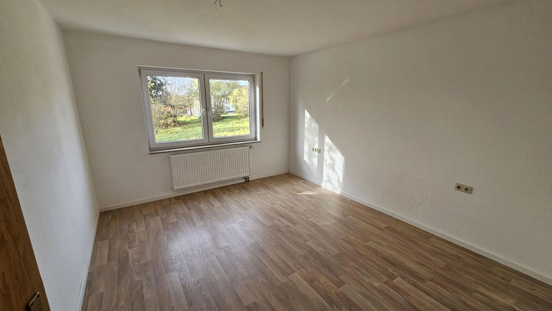 Pronájem bytu 3+1 76 m², Stauffenbergring 28, Ellwangen (Jagst), Bádensko-Württembersko Pronájem bytu 3+1 76 m², Stauffenbergring 28, Ellwangen (Jagst), Bádensko-Württembersko