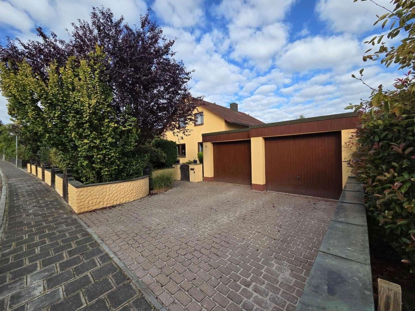 Prodej domu 128 m², pozemek 585 m², Fasanenweg 7, Pyrbaum, Bavorsko Prodej domu 128 m², pozemek 585 m², Fasanenweg 7, Pyrbaum, Bavorsko