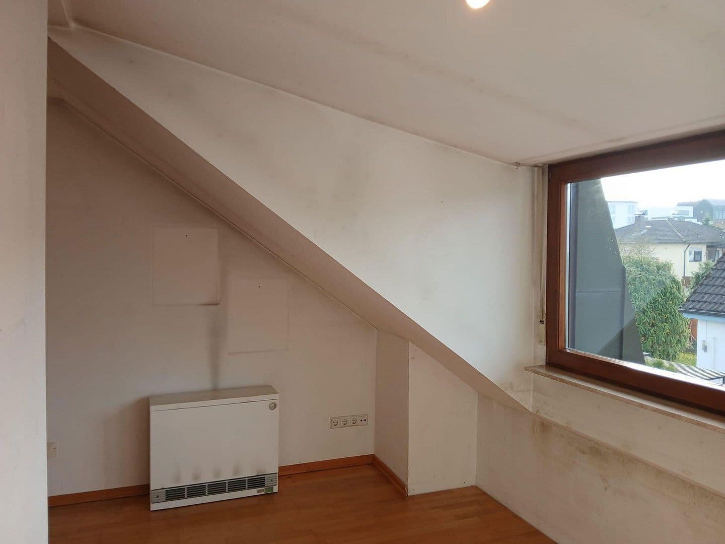 Prodej domu 128 m², pozemek 585 m², Fasanenweg 7, Pyrbaum, Bavorsko Prodej domu 128 m², pozemek 585 m², Fasanenweg 7, Pyrbaum, Bavorsko