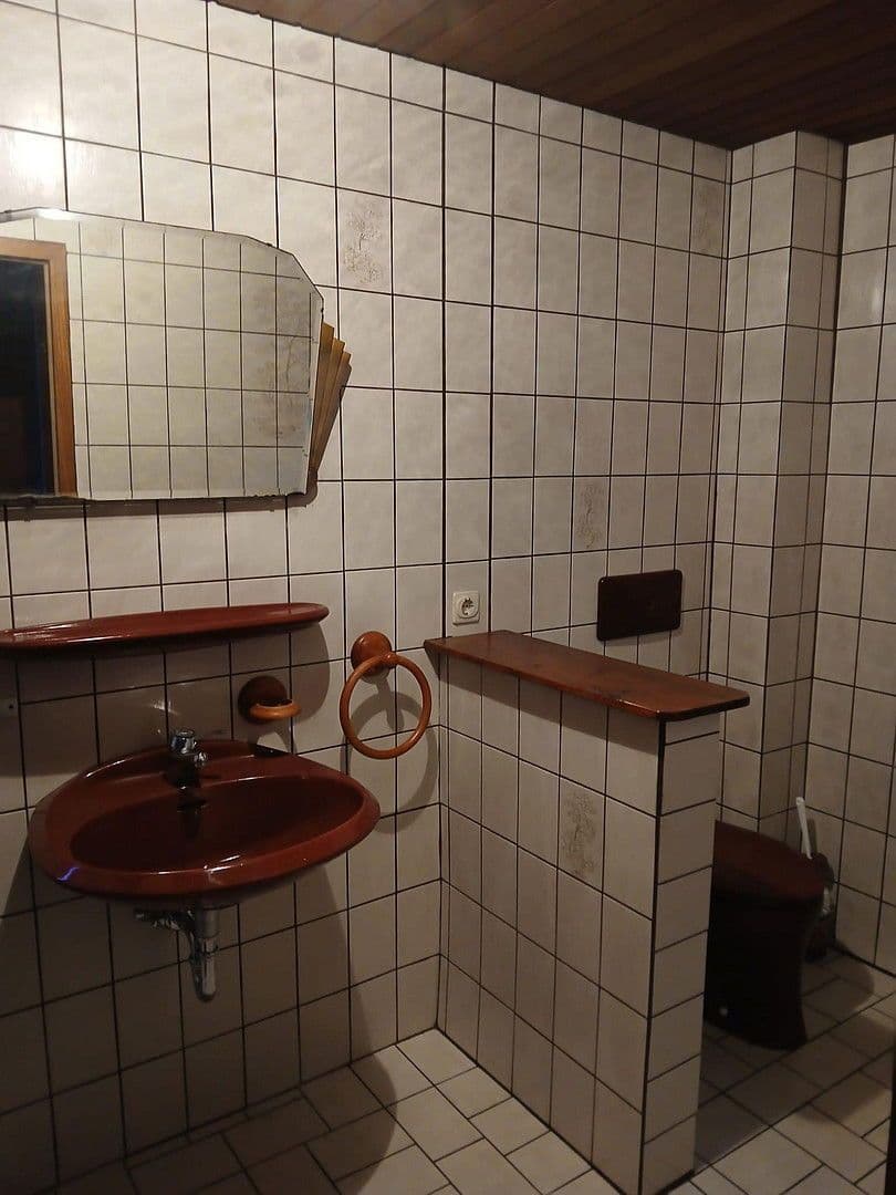 Prodej domu 128 m², pozemek 585 m², Fasanenweg 7, Pyrbaum, Bavorsko Prodej domu 128 m², pozemek 585 m², Fasanenweg 7, Pyrbaum, Bavorsko