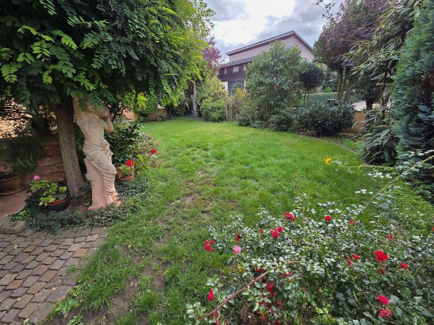 Prodej domu 128 m², pozemek 585 m², Fasanenweg 7, Pyrbaum, Bavorsko Prodej domu 128 m², pozemek 585 m², Fasanenweg 7, Pyrbaum, Bavorsko