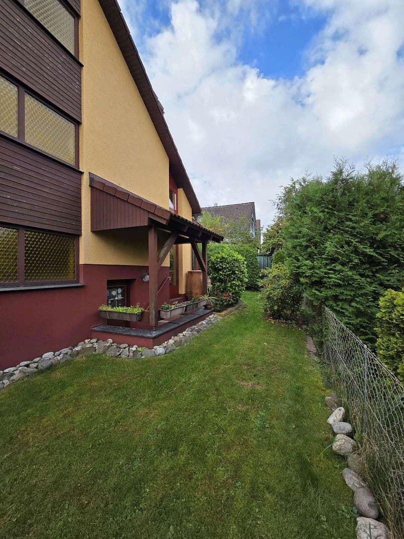 Prodej domu 128 m², pozemek 585 m², Fasanenweg 7, Pyrbaum, Bavorsko Prodej domu 128 m², pozemek 585 m², Fasanenweg 7, Pyrbaum, Bavorsko