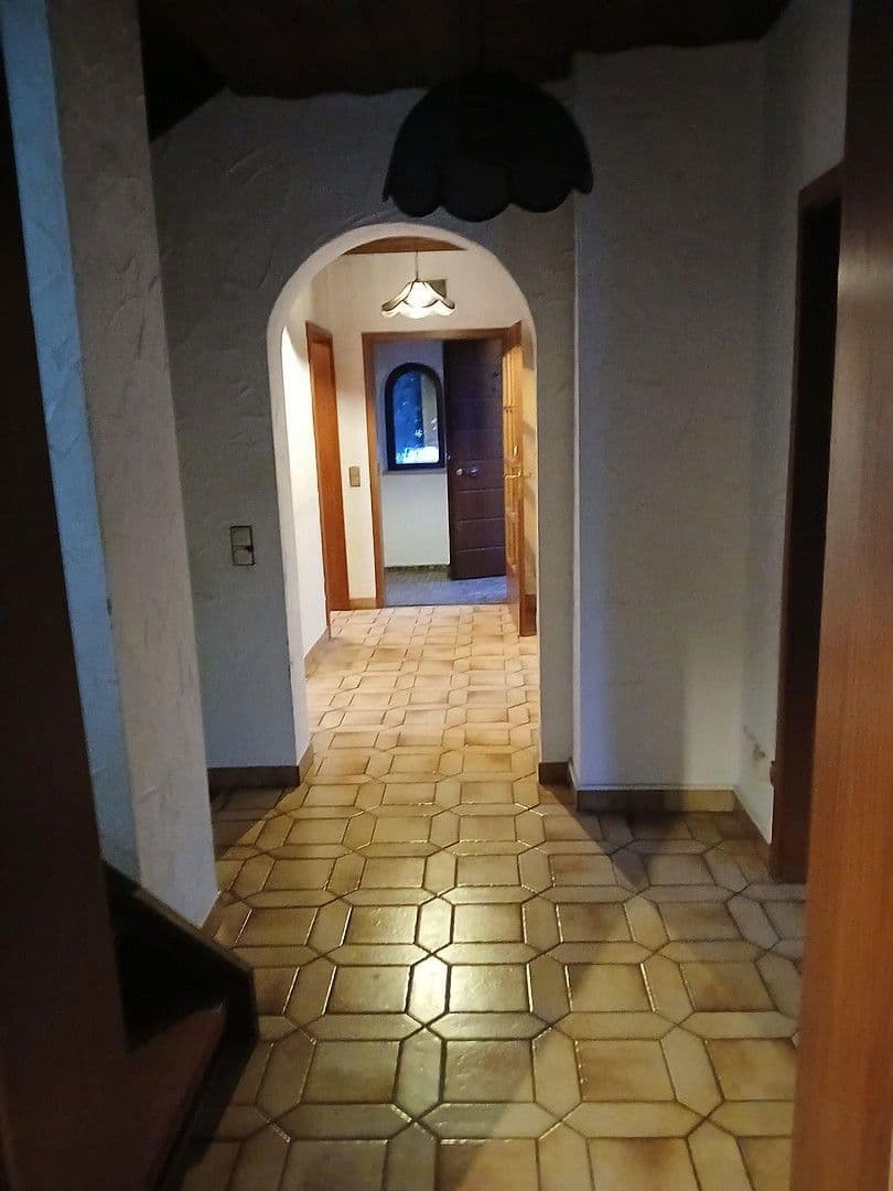 Prodej domu 128 m², pozemek 585 m², Fasanenweg 7, Pyrbaum, Bavorsko Prodej domu 128 m², pozemek 585 m², Fasanenweg 7, Pyrbaum, Bavorsko