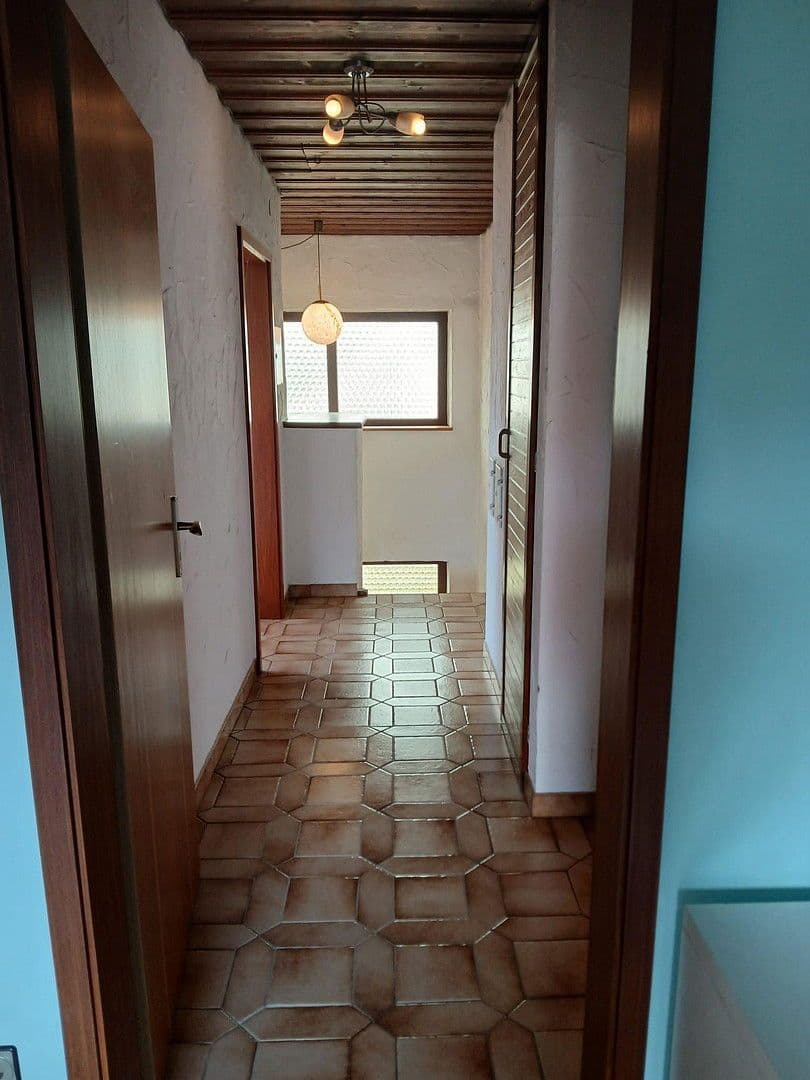 Prodej domu 128 m², pozemek 585 m², Fasanenweg 7, Pyrbaum, Bavorsko Prodej domu 128 m², pozemek 585 m², Fasanenweg 7, Pyrbaum, Bavorsko